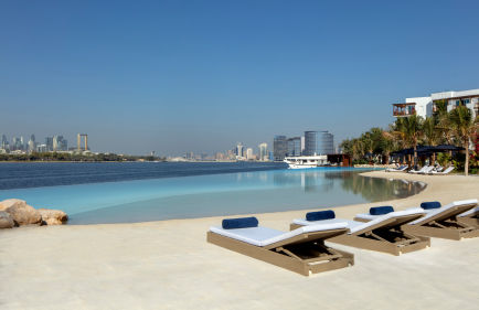 Club de playa Lagoon