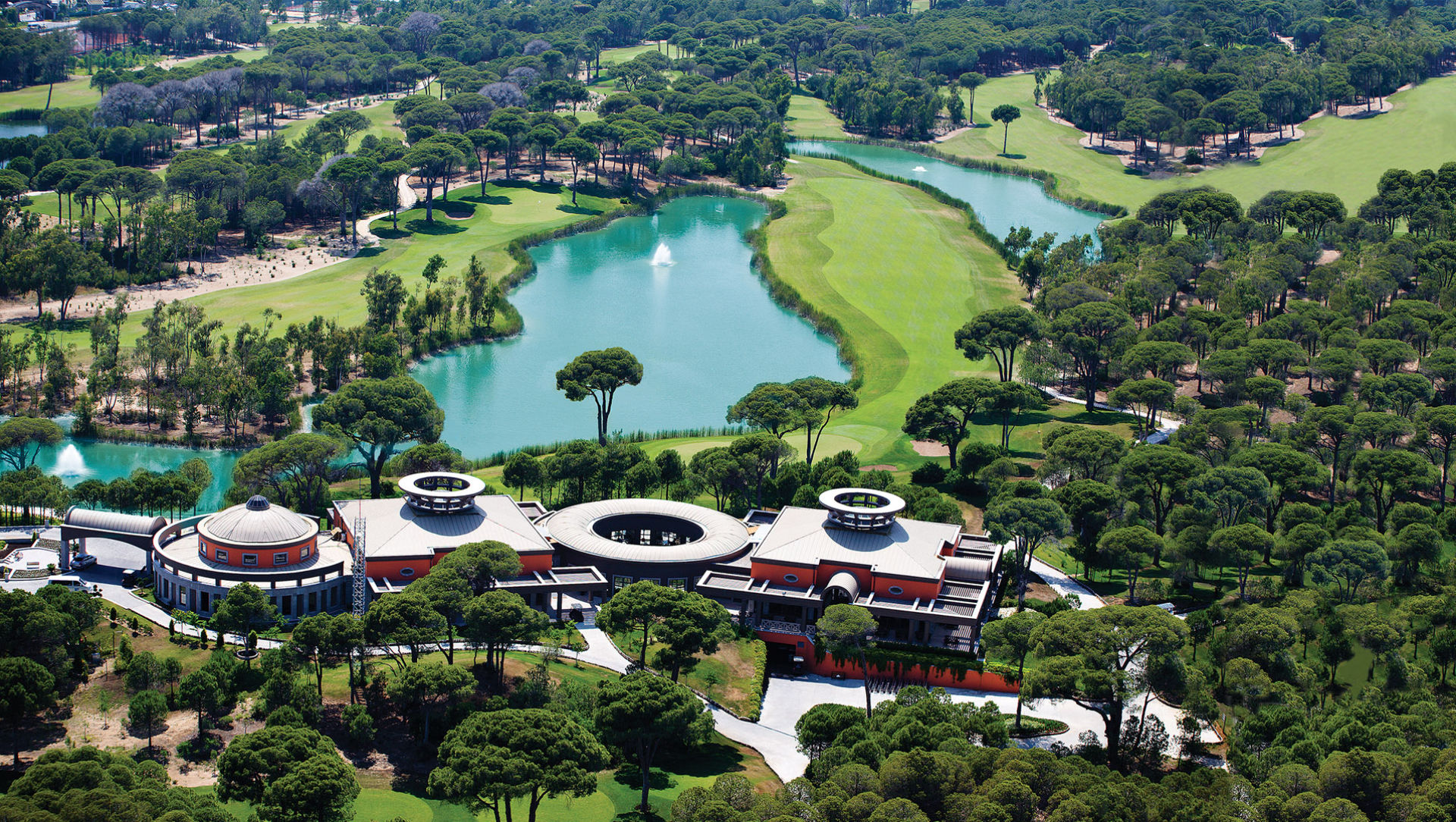 Cornelia faldo Golfplatz- Clubhaus