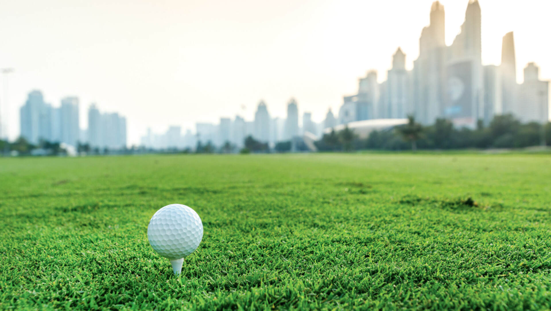 Grüne Oase der Superlative: Luxus Golfurlaub in den Emiraten 