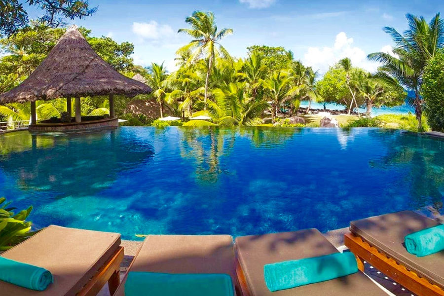 7199539640e22b51c5fa09eb2296cc7944651302.jpg Pool Bereich