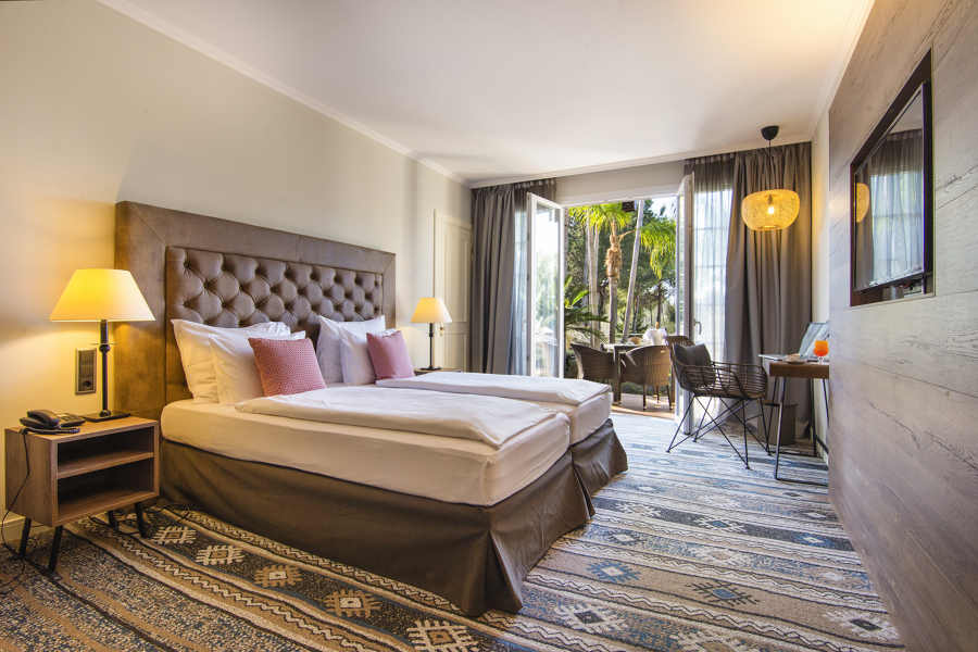 King / Twin Doppelzimmer mit Poolblick